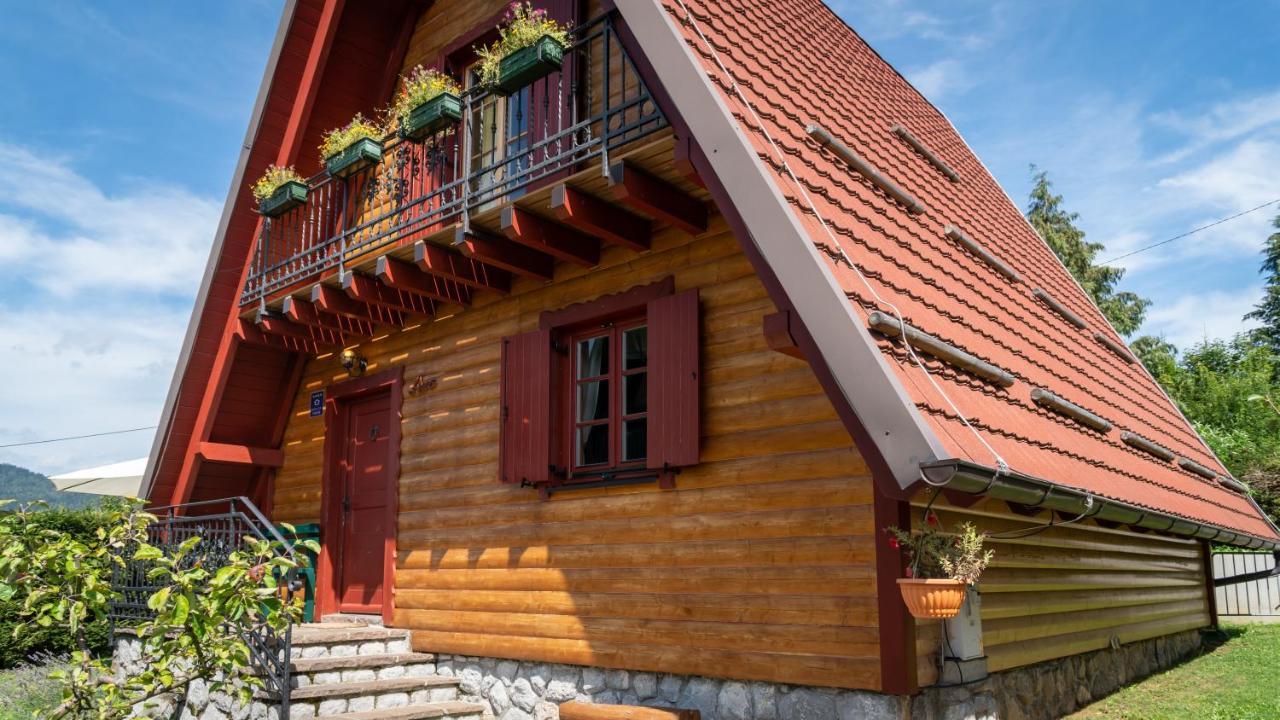 Chalets Runolist Crni Lug Kültér fotó