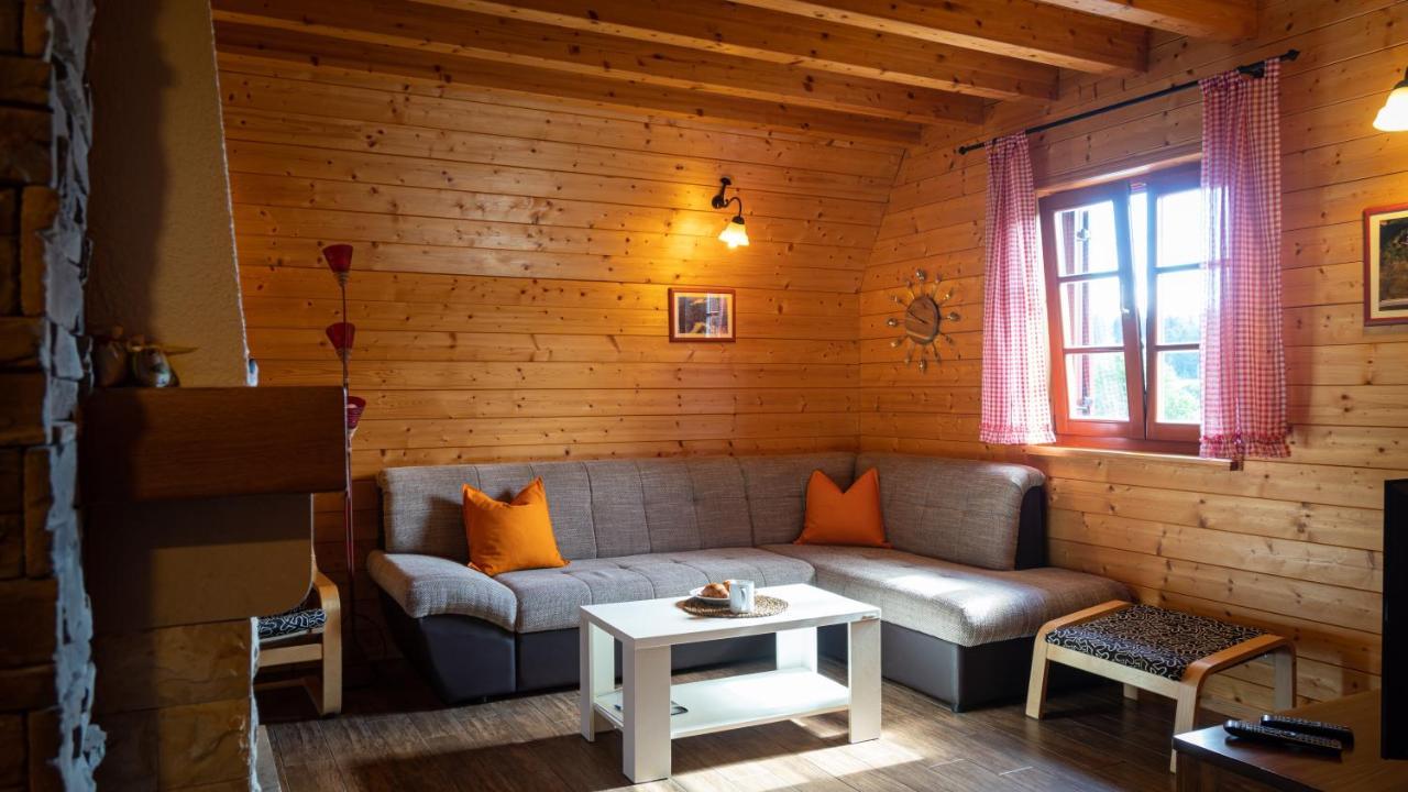 Chalets Runolist Crni Lug Kültér fotó