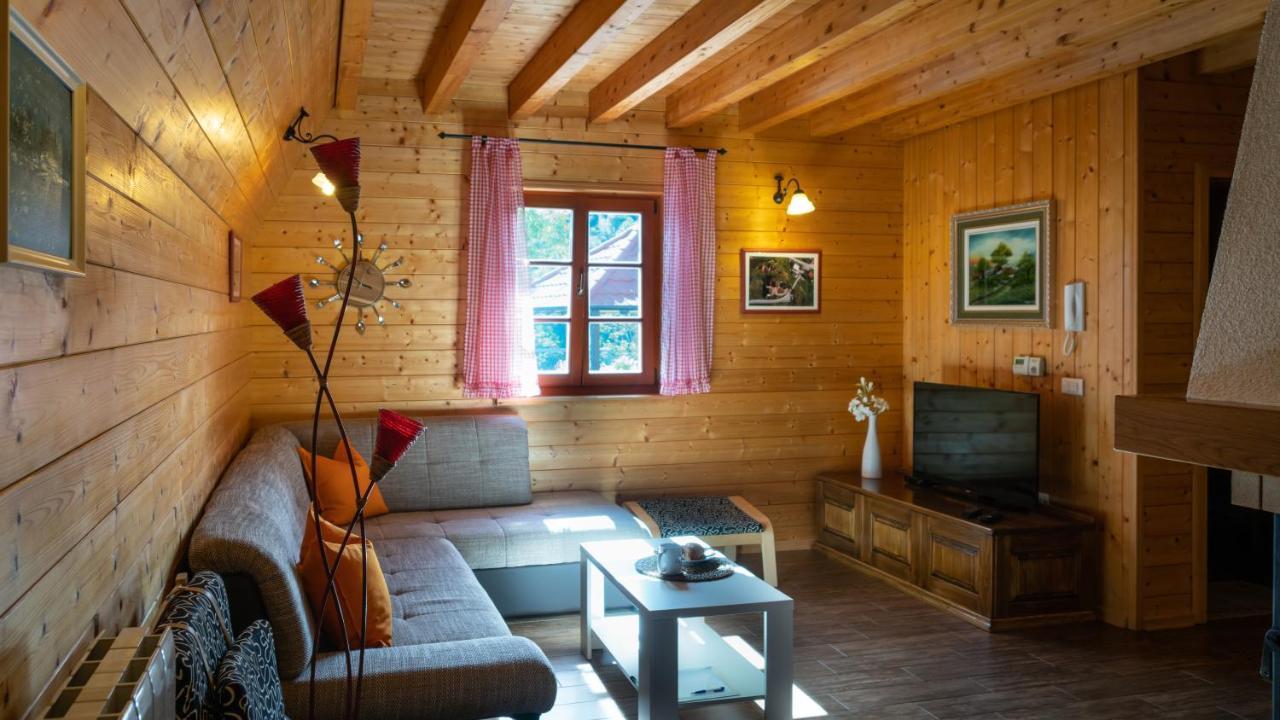 Chalets Runolist Crni Lug Kültér fotó