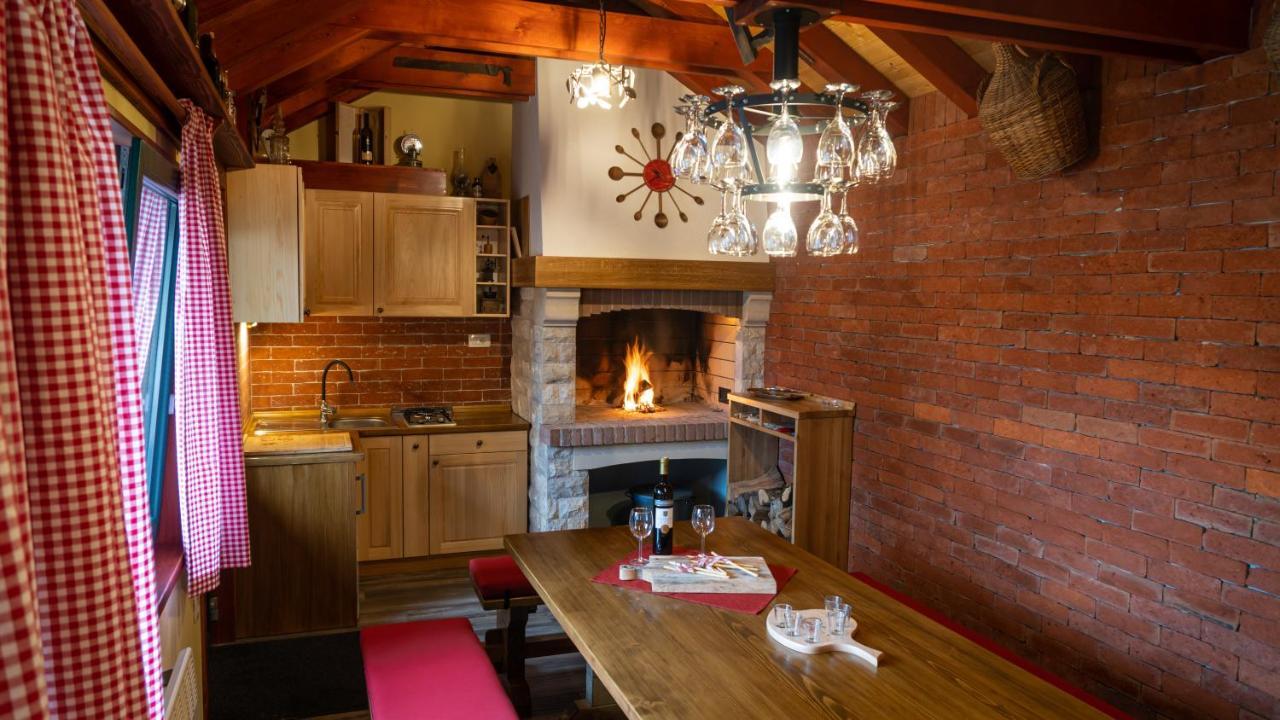 Chalets Runolist Crni Lug Kültér fotó