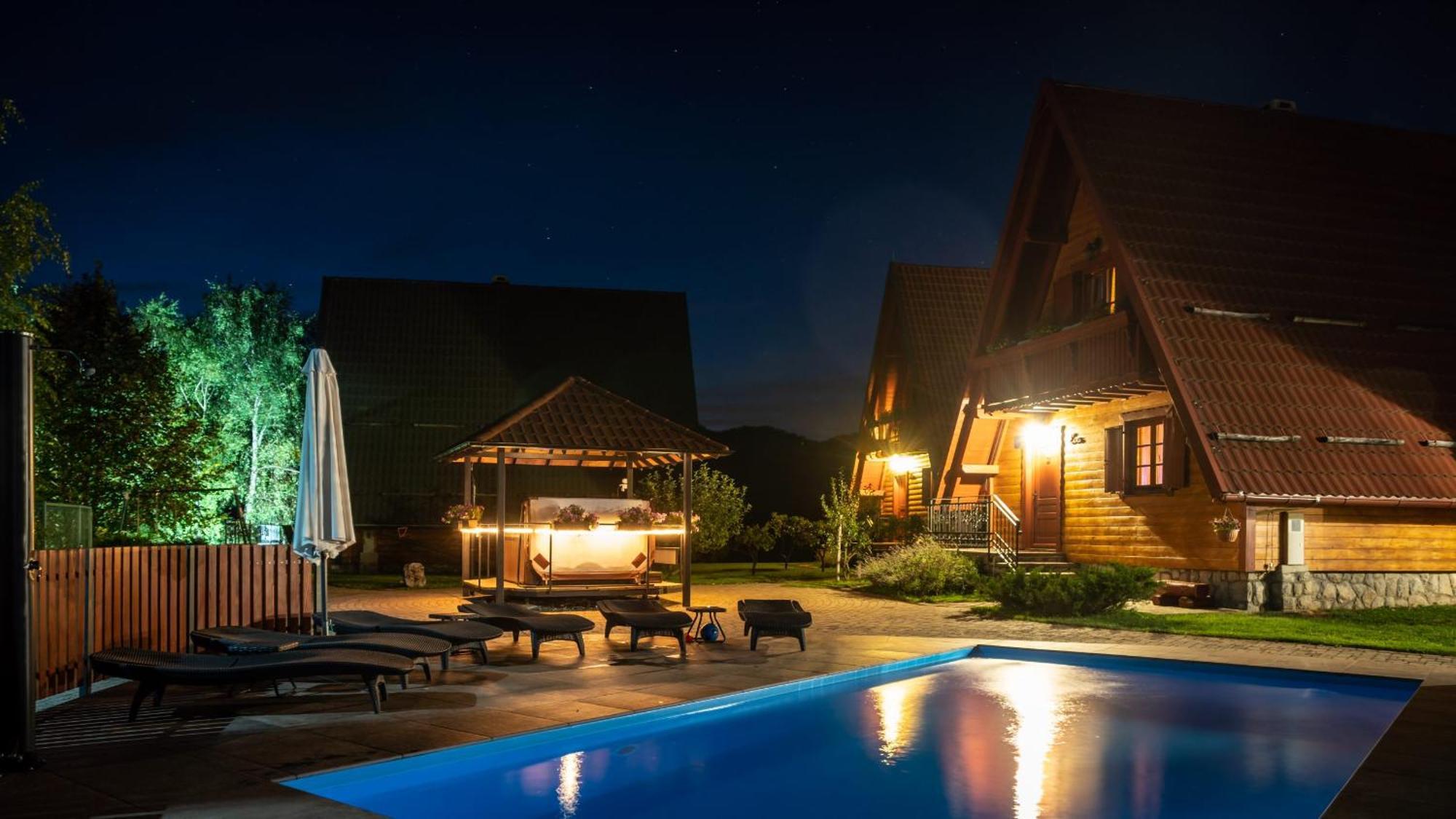 Chalets Runolist Crni Lug Kültér fotó