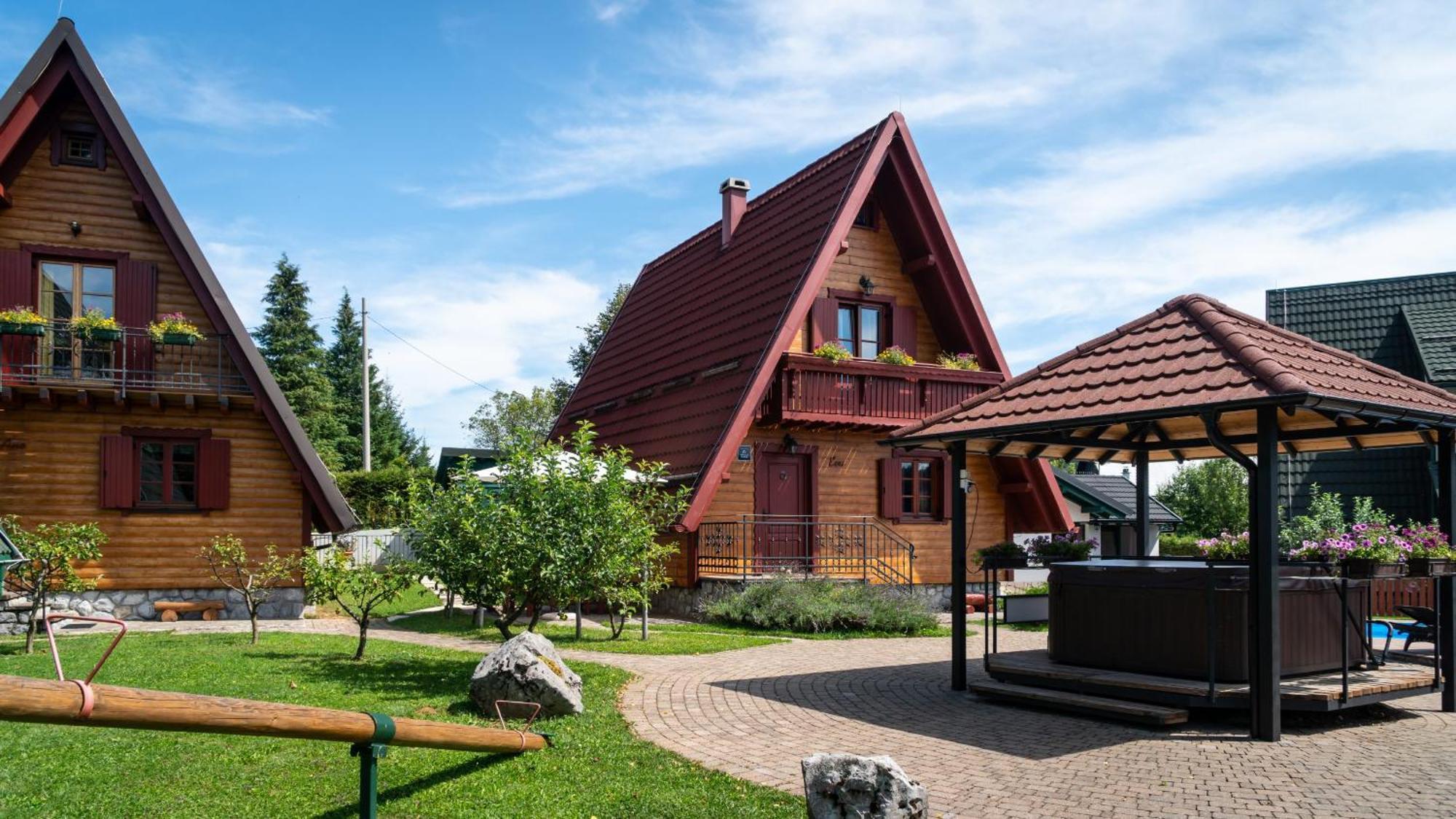 Chalets Runolist Crni Lug Kültér fotó